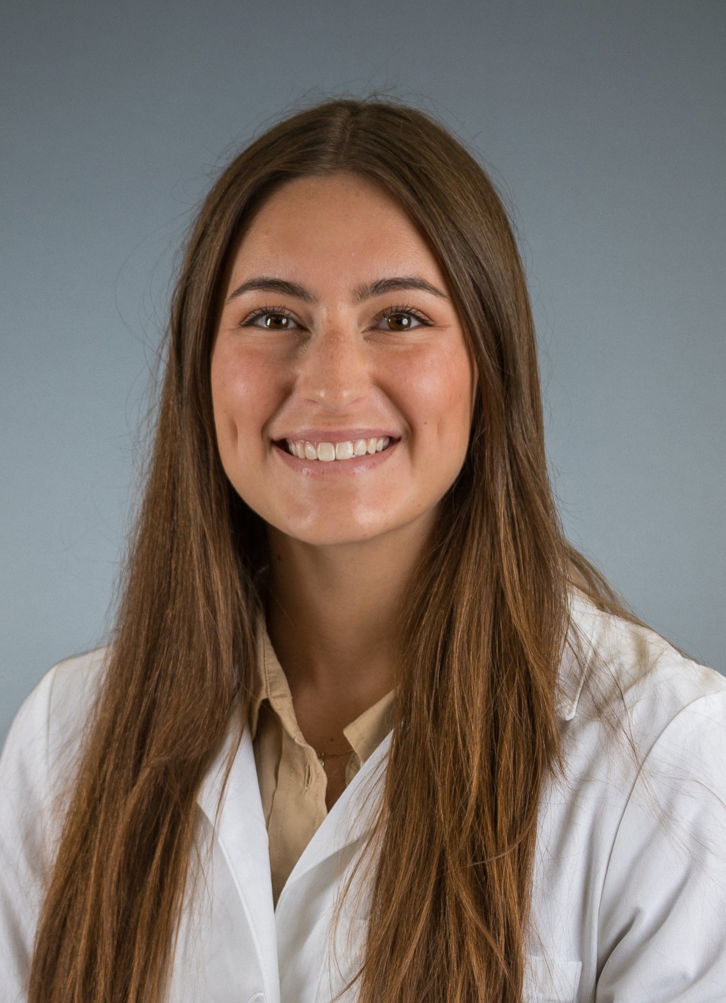 Emma Malloy Headshot